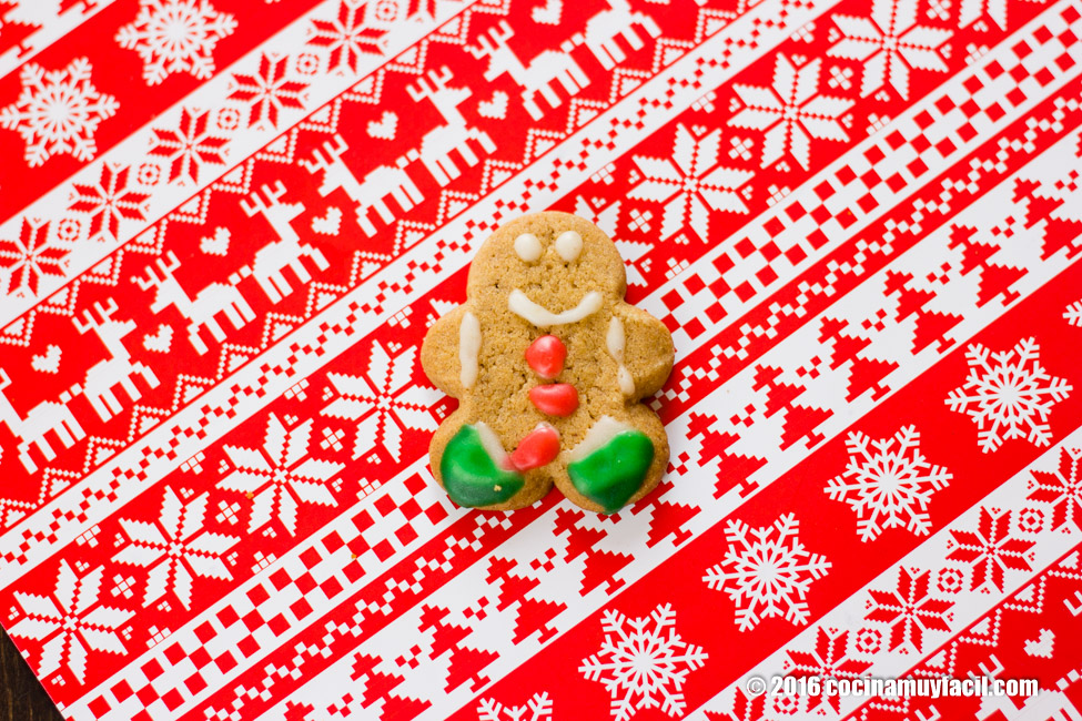 Galletas de jengibre. Receta para Navidad | cocinamuyfacil.com