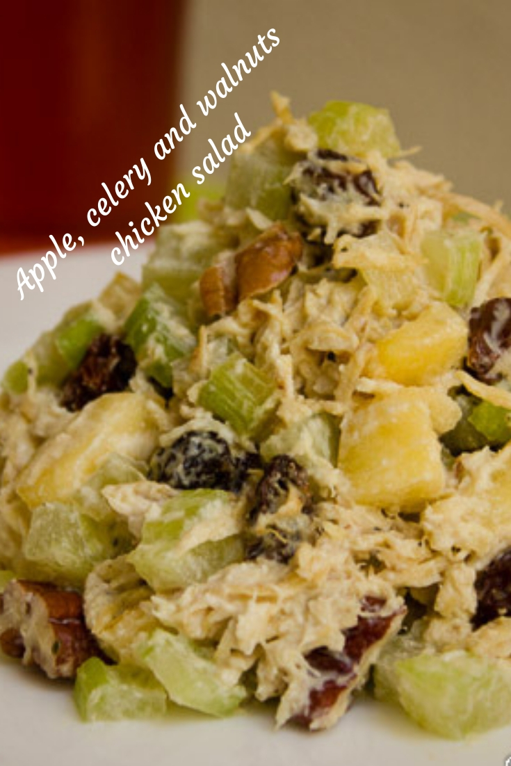 Apple, celery and walnuts chicken salad | alvaluz.com